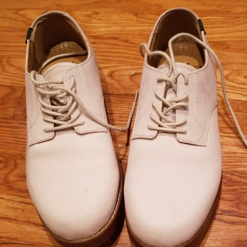 Mens Bass casual or dress shoes
